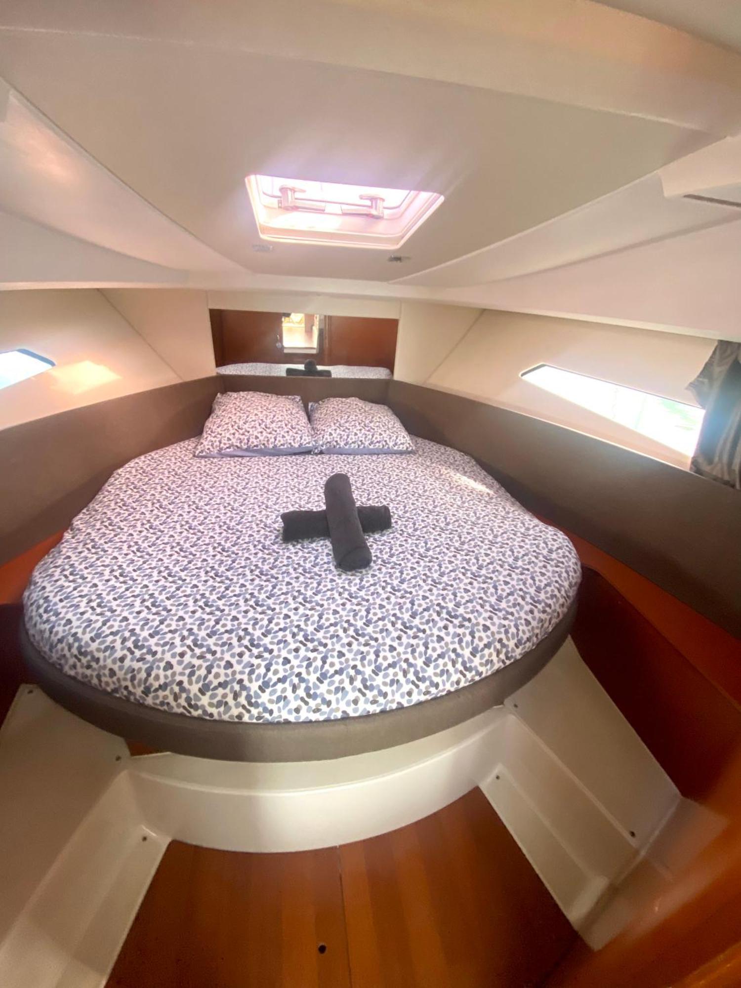 Nuit Insolite Sur Un Bateau Linge Et Menage Inclus - Boat Paradise La Rochelle Botel